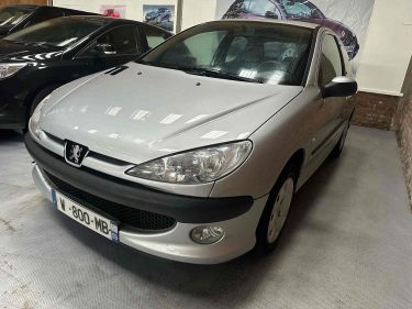 PEUGEOT 206 1.4 ESSENCE 75CV