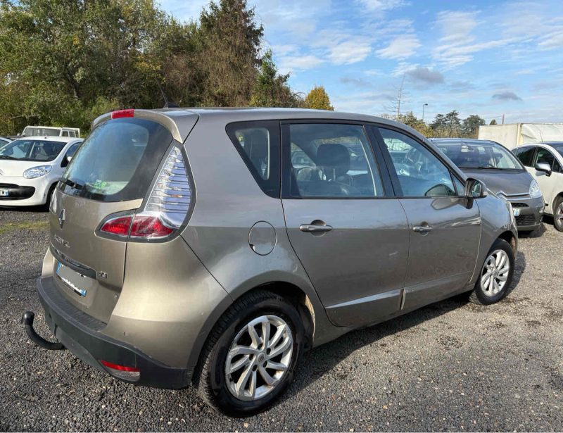 RENAULT MEGANE SCENIC 2013