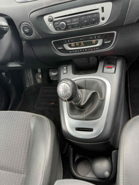 RENAULT MEGANE SCENIC 2013