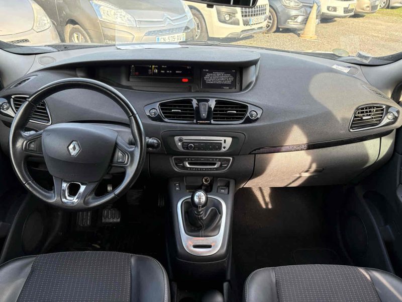 RENAULT MEGANE SCENIC 2013