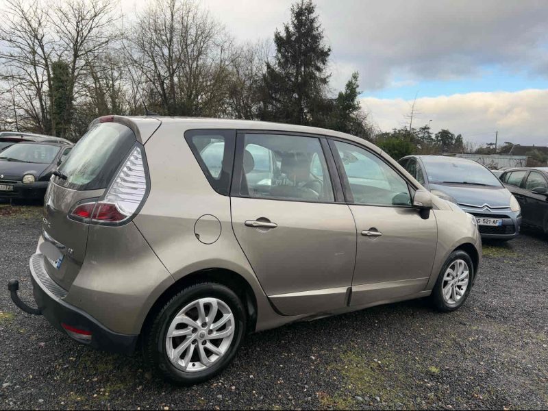 RENAULT MEGANE SCENIC 2013