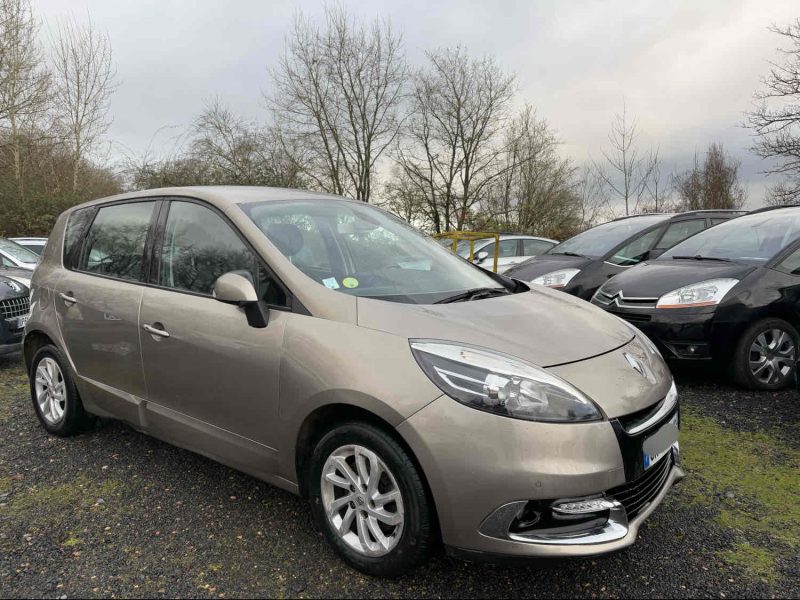 RENAULT MEGANE SCENIC 2013