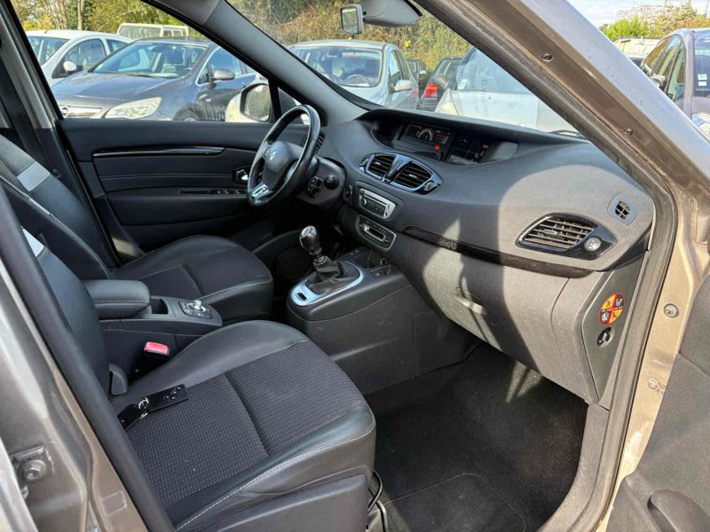 RENAULT MEGANE SCENIC 2013