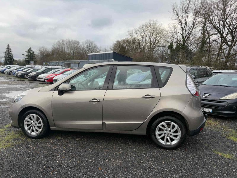 RENAULT MEGANE SCENIC 2013