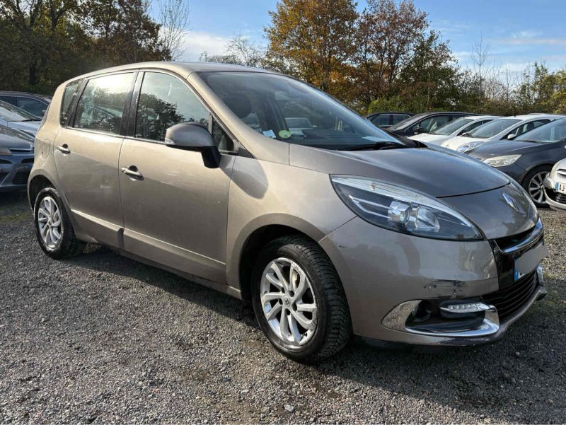 RENAULT MEGANE SCENIC 2013