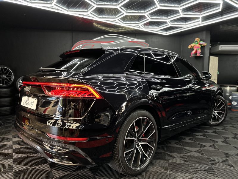 AUDI Q8 2019