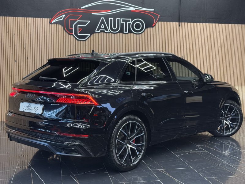 AUDI Q8 2019