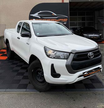 TOYOTA HILUX 2023 LECAP