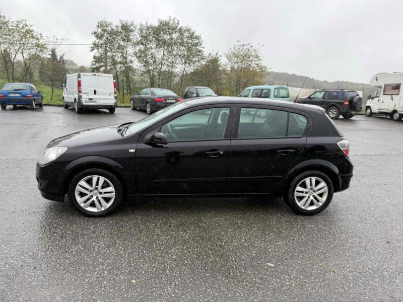 OPEL ASTRA 2008