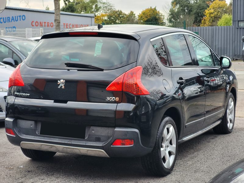 PEUGEOT 3008 2012