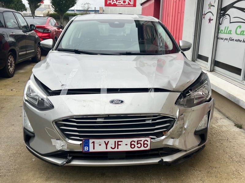 FORD FOCUS 1.0l EcoBoost Cool and Connect 100ch - VENTE A PROFESSIONNELS OU POUR EXPORT