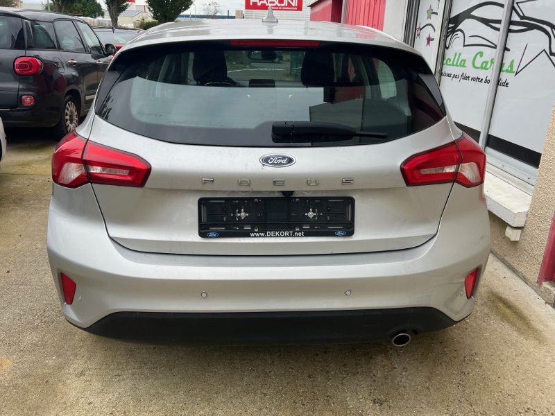 FORD FOCUS 1.0l EcoBoost Cool and Connect 100ch - VENTE A PROFESSIONNELS OU POUR EXPORT