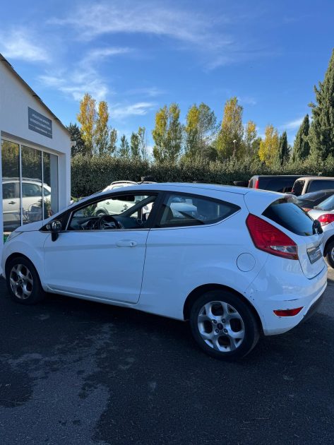 FORD FIESTA 1.25i 82cv  2010