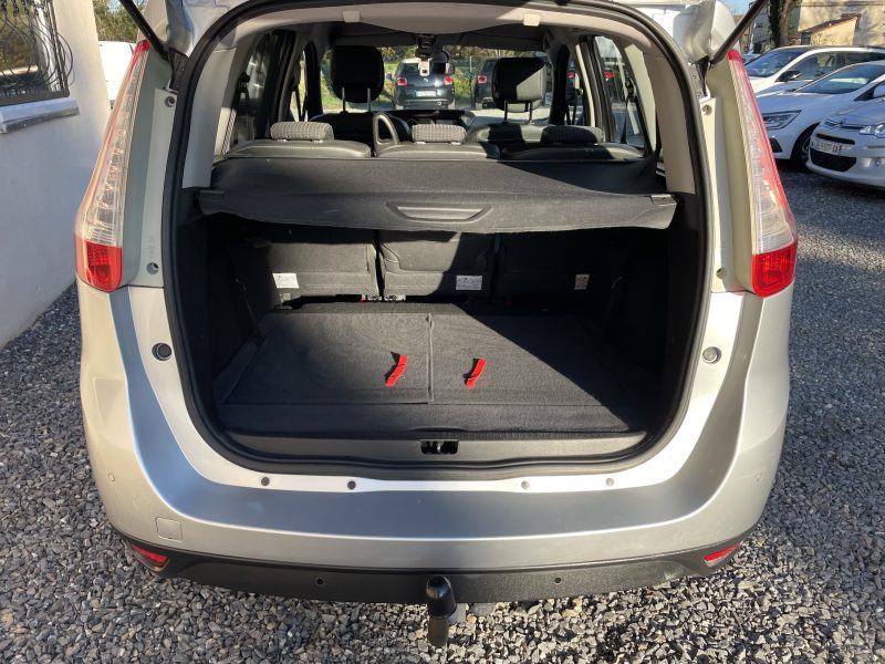 RENAULT SCENIC III 2012