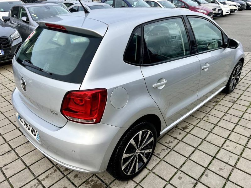 VOLKSWAGEN POLO V 2011 1.6 TDI 1598cm3 90cv