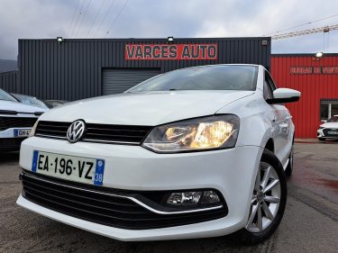 VOLKSWAGEN POLO 2016