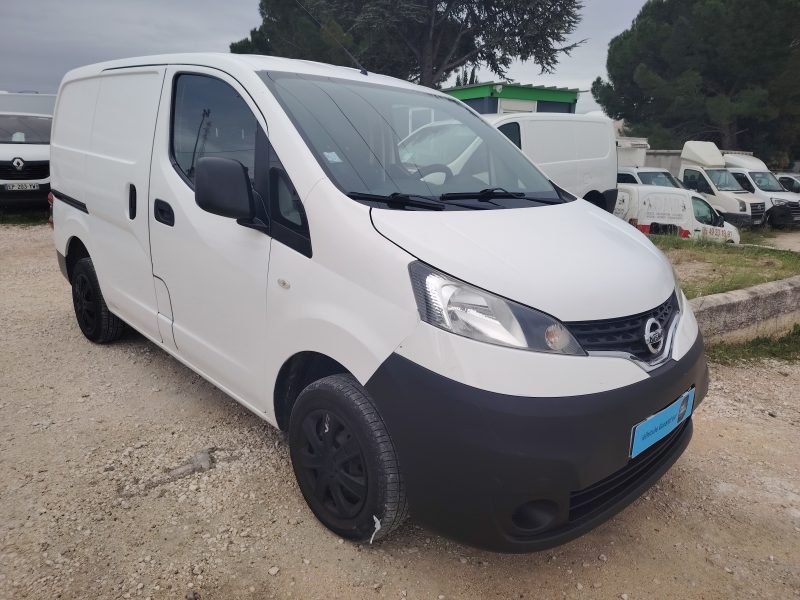 NISSAN NV200 2015