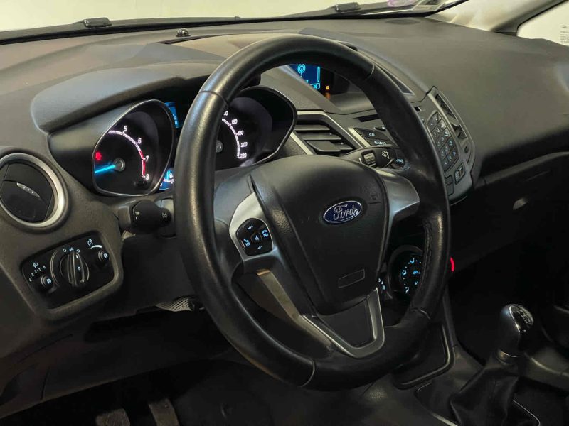 FORD FIESTA 2015