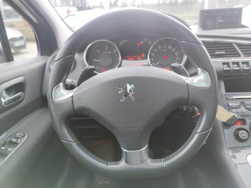 PEUGEOT 3008 Allure 1.6 e-HDi 115ch CT OK