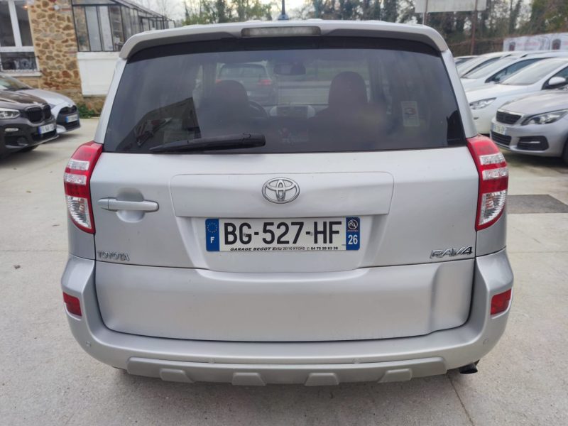 TOYOTA RAV4 Life RAV4 150 D-4D 4WD FAP CT OK