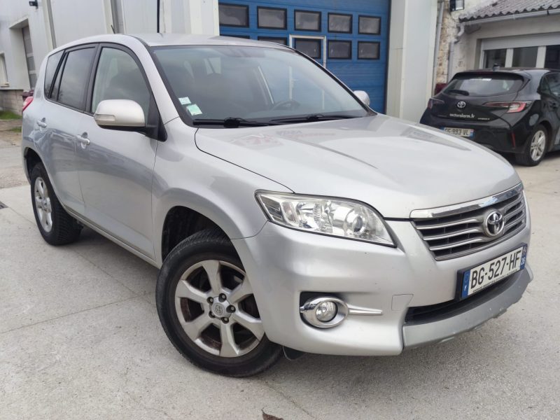 TOYOTA RAV4 Life RAV4 150 D-4D 4WD FAP CT OK