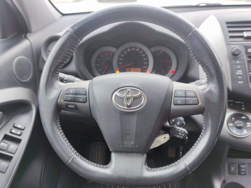 TOYOTA RAV4 Life RAV4 150 D-4D 4WD FAP CT OK