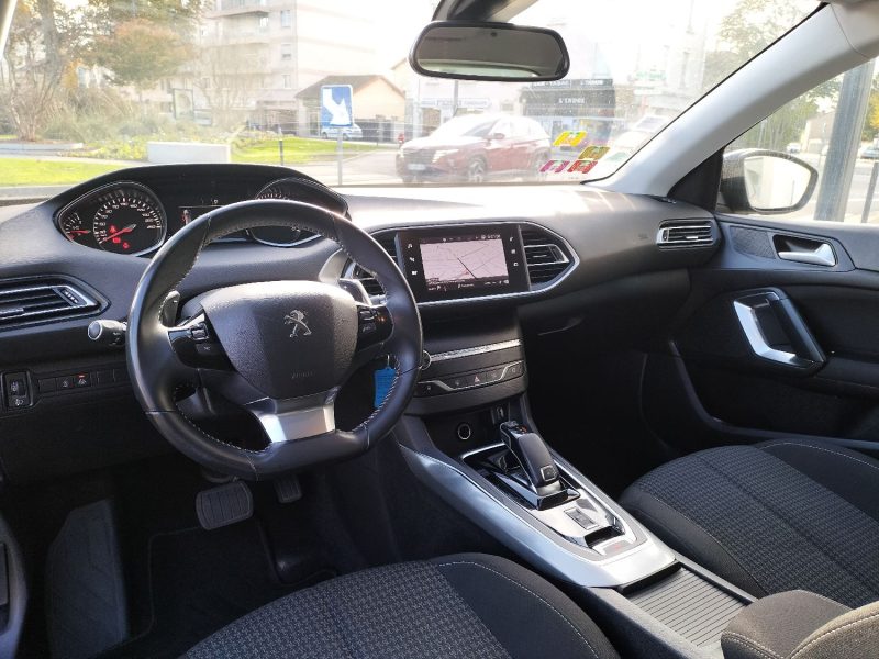 PEUGEOT 308 2020