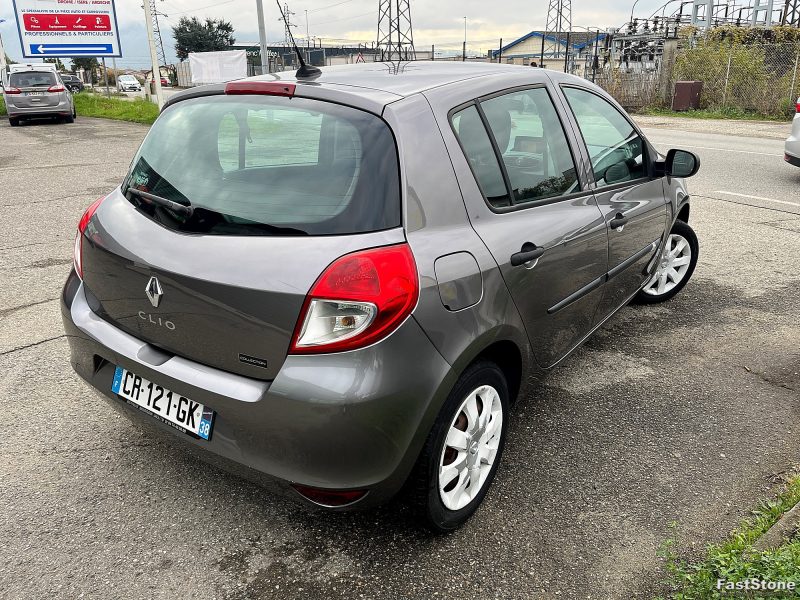 RENAULT CLIO 2013