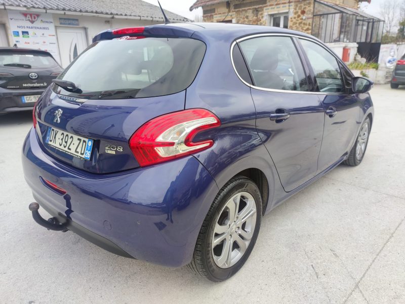 F_PEUGEOT 208 Allure 1.6 e-HDi 92ch CT OK