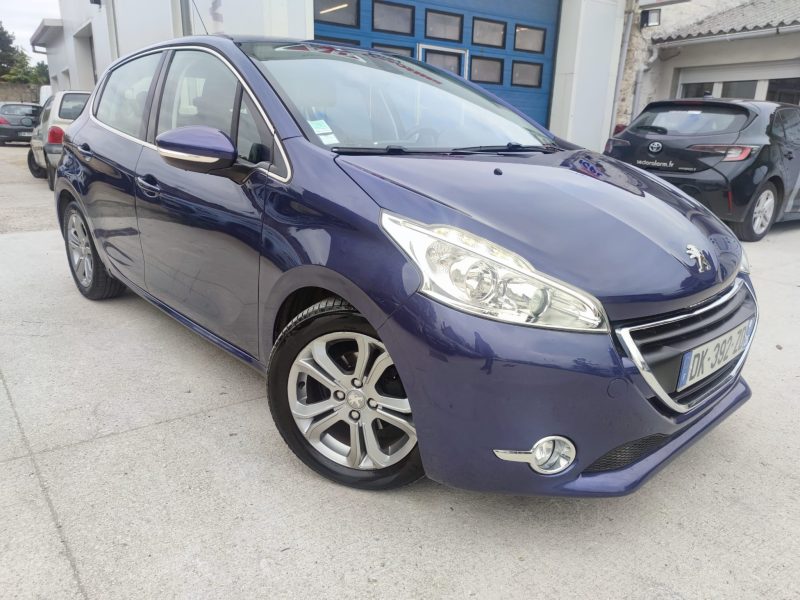 F_PEUGEOT 208 Allure 1.6 e-HDi 92ch CT OK