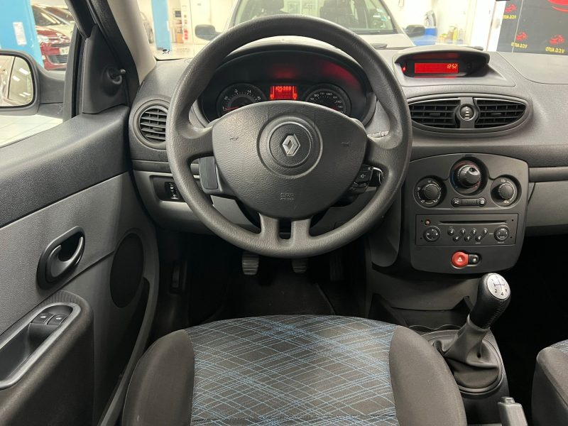 RENAULT CLIO III 1.2 16V 75CH CONFORT DYNAMIQUE