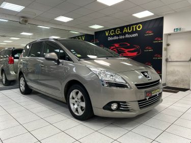 PEUGEOT 5008 1.6 HDi 112CH FAP BVM6 ACTIVE 7PL