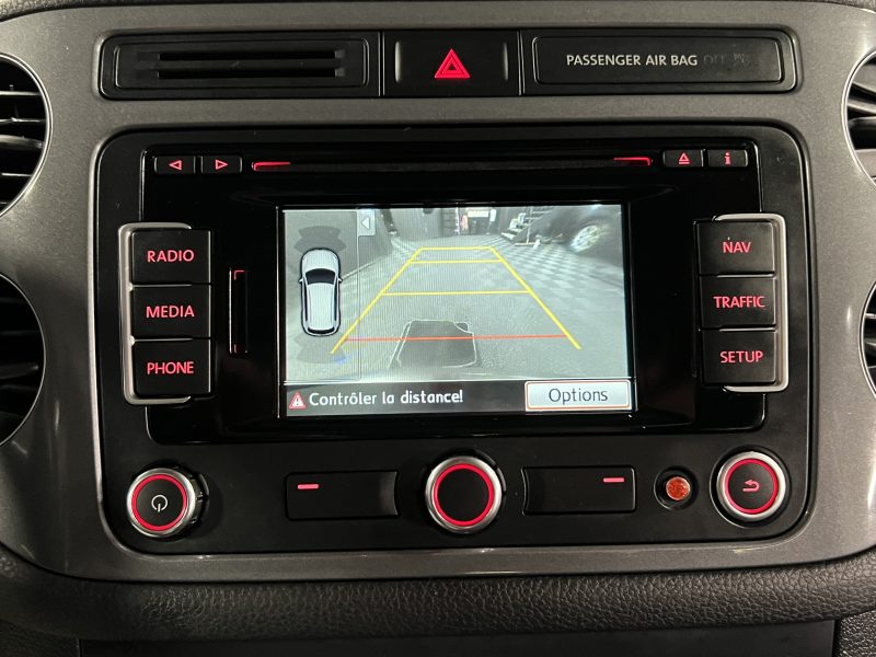 VOLKSWAGEN TIGUAN PHASE 2 2.0 TDI 110 PREMIERE MAIN TOIT OUVRANT GPS CAMERA BLUETOOTH Garantie 1 an