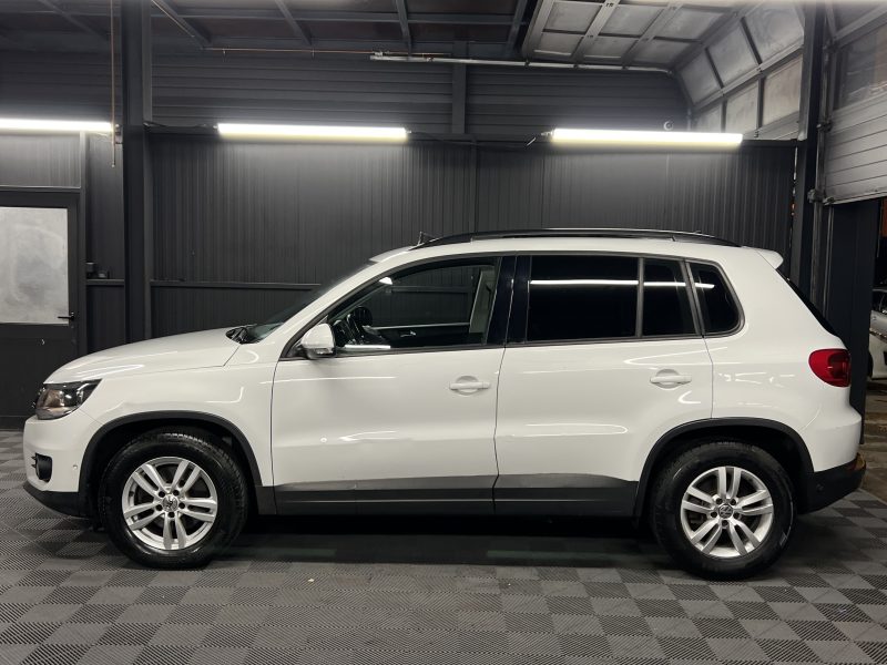 VOLKSWAGEN TIGUAN PHASE 2 2.0 TDI 110 PREMIERE MAIN TOIT OUVRANT GPS CAMERA BLUETOOTH Garantie 1 an