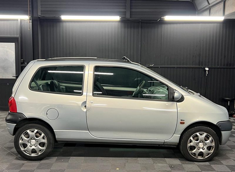 RENAULT TWINGO I PHASE 2 1.2 16V 75 TOIT OUVRANT BLUETOOTH / PAIEMENT 4 FOIS PAR CB - GARANTIE 1 AN