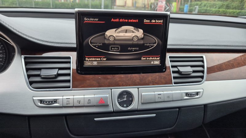 AUDI A8 2010