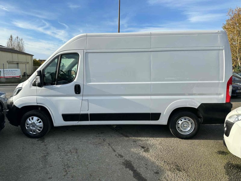 PEUGEOT BOXER 2.2 BlueHDi 120 L2H2 PREMIUM