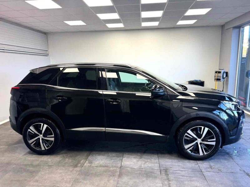 PEUGEOT 3008 2019