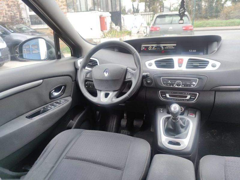 RENAULT MEGANE SCENIC 2009 CT OK