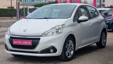 PEUGEOT 208 2019