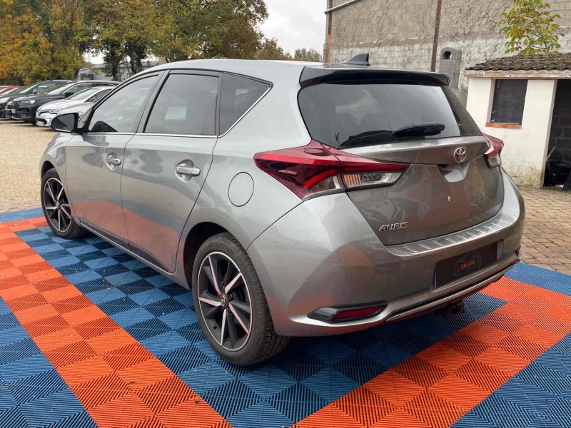 TOYOTA AURIS 2017  1.2 (116Cv)