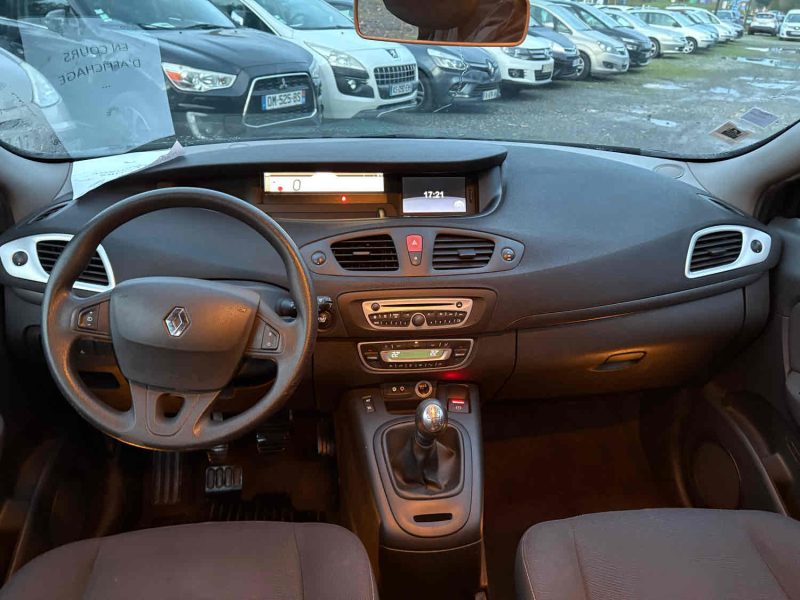 RENAULT  SCENIC 2010