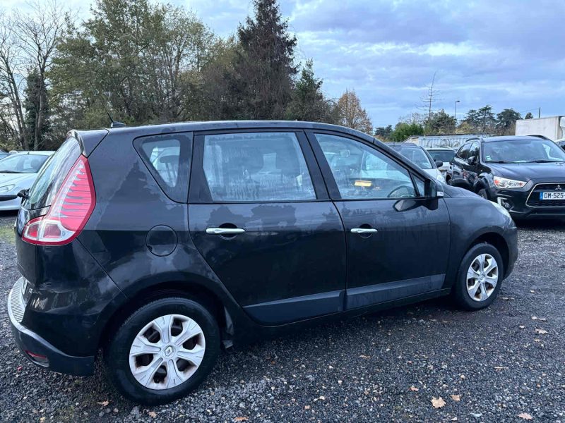 RENAULT  SCENIC 2010