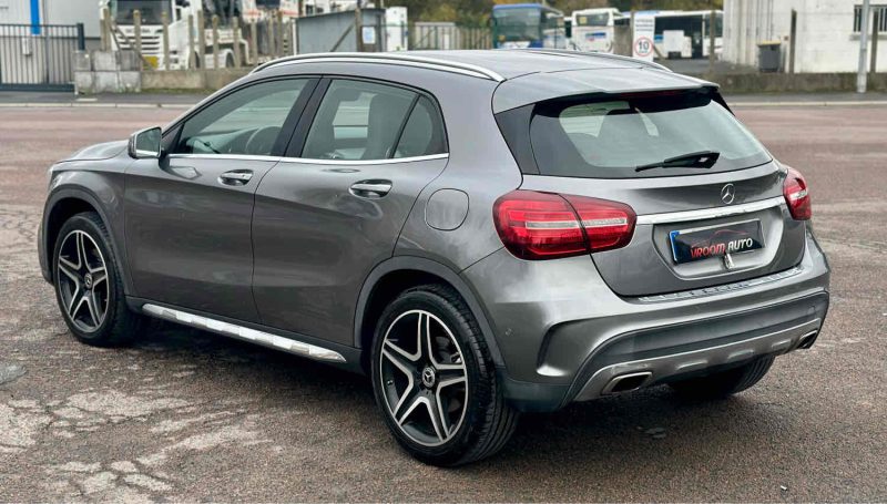 MERCEDES CLASSE GLA 220D 7-G DCT AMG FASCINATION 