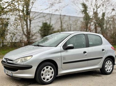 PEUGEOT 206 1.1I X LINE