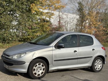 PEUGEOT 206 1.1I X LINE