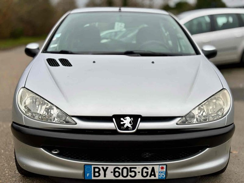 PEUGEOT 206 1.1I X LINE