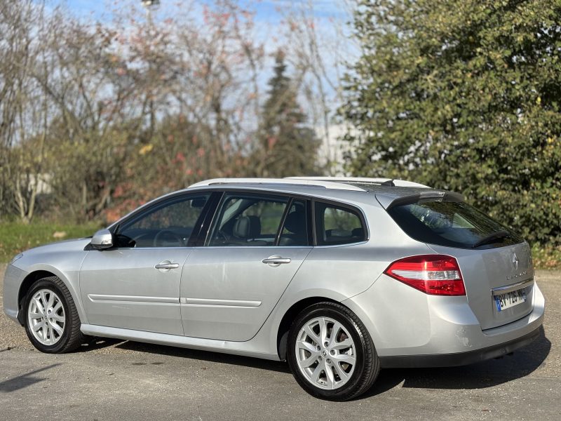 RENAULT LAGUNA ESTATE III 2.0 DCI 130 DYNAMIQUE