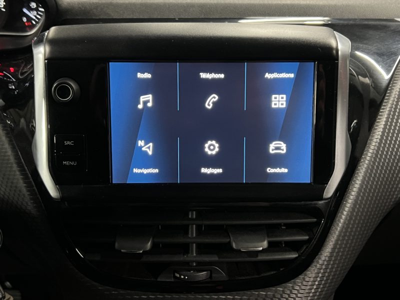 PEUGEOT 208 PHASE 2 SIGNATURE 1.2 82 APPLE CARPLAY & ANDROID CAMERA RECUL CRIT AIR 1 - GARANTIE 1 AN