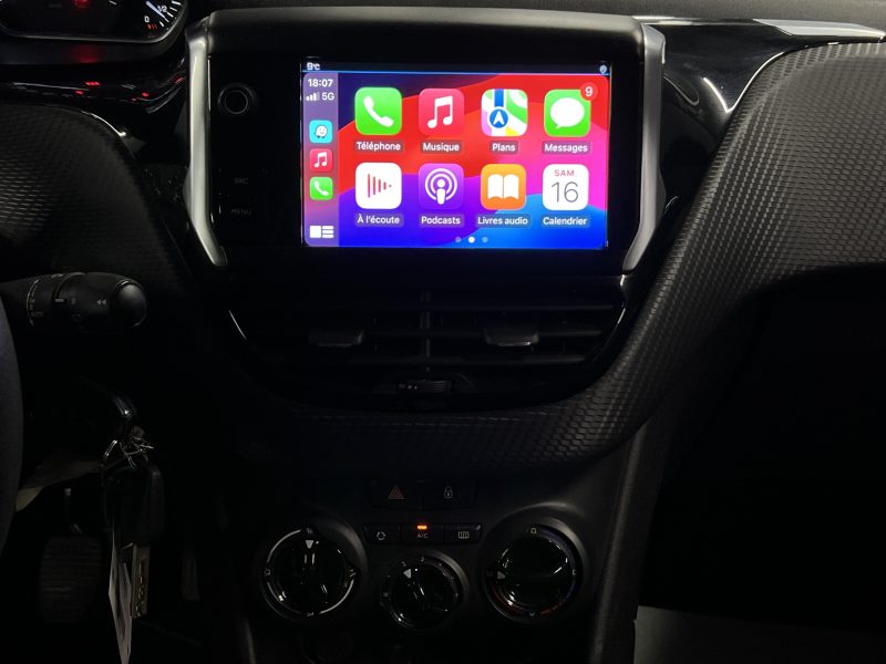 PEUGEOT 208 PHASE 2 SIGNATURE 1.2 82 APPLE CARPLAY & ANDROID CAMERA RECUL CRIT AIR 1 - GARANTIE 1 AN